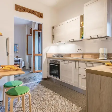 2 Bedroom Lovely In *