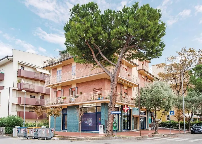 2 Bedroom Lovely In Appartamento *